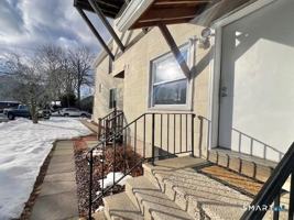 featured image of 14 Sniffen St Apt 3 #3