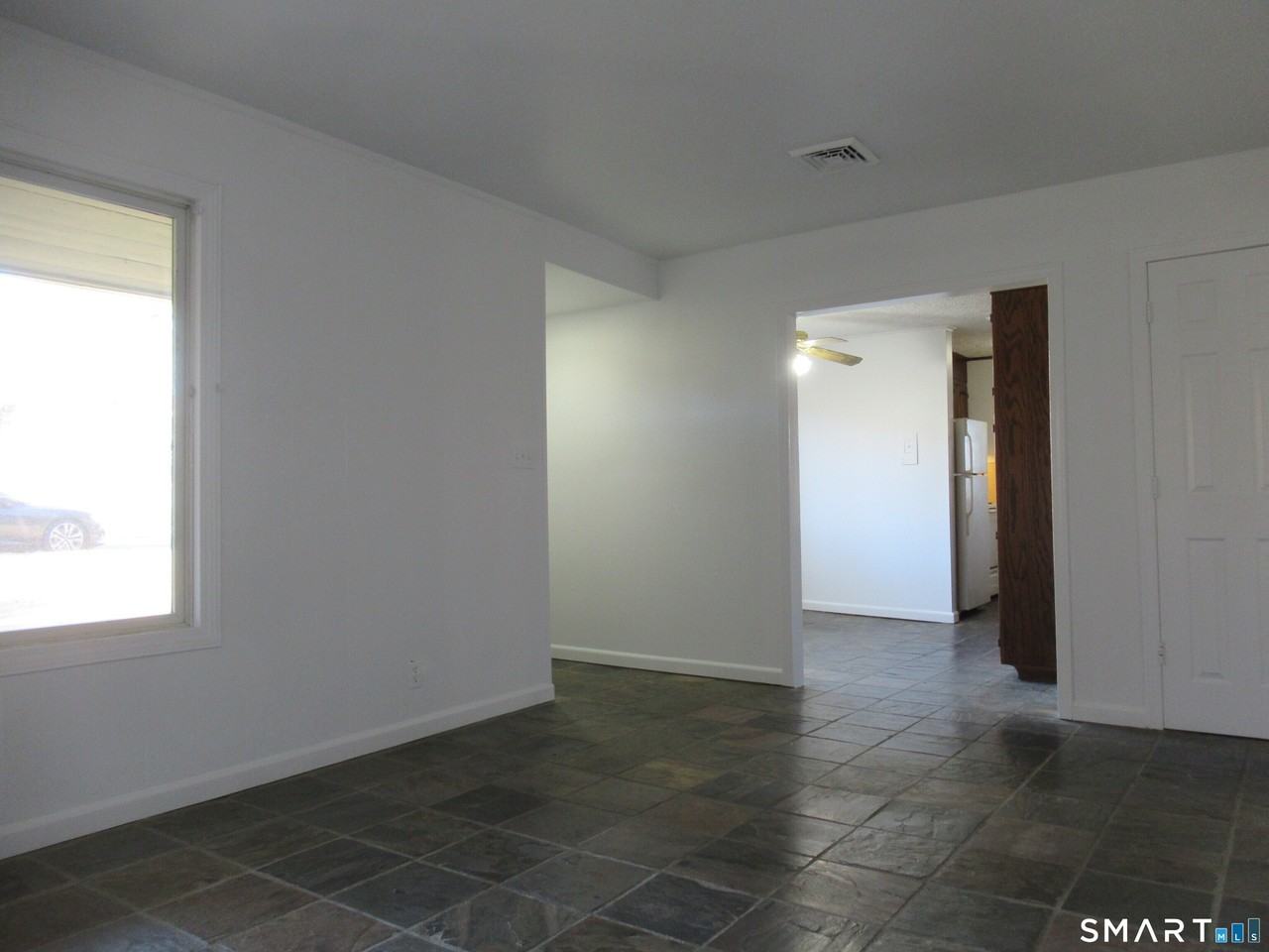 74 Harvester Rd - Photo 6 of 24