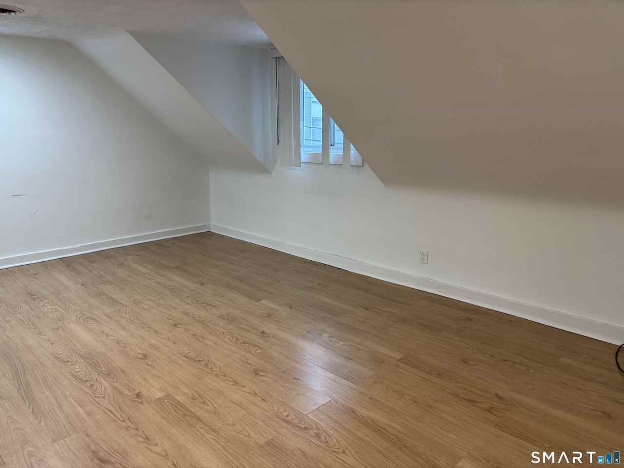 14 Thill St - Photo 6 of 16