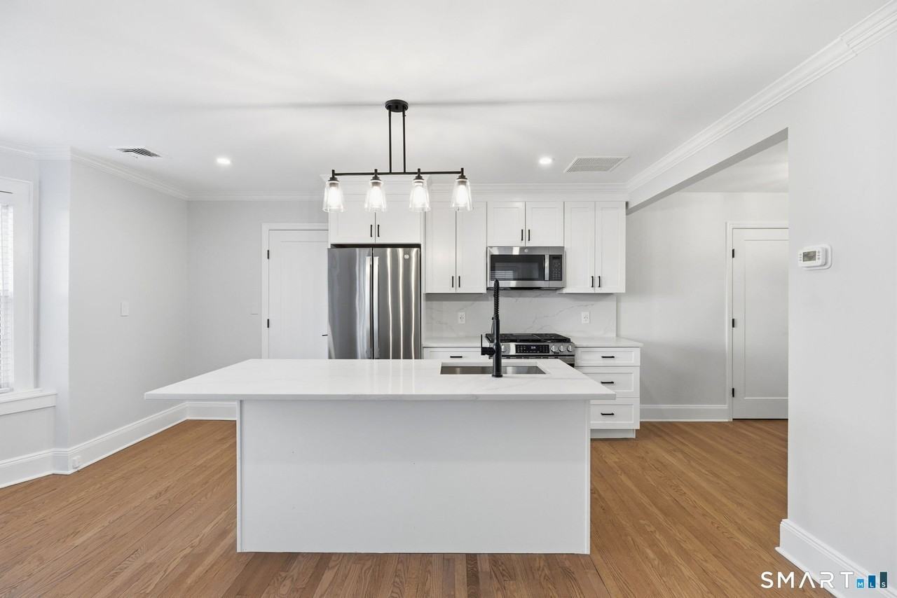 5 Bridge St - Photo 2 of 11