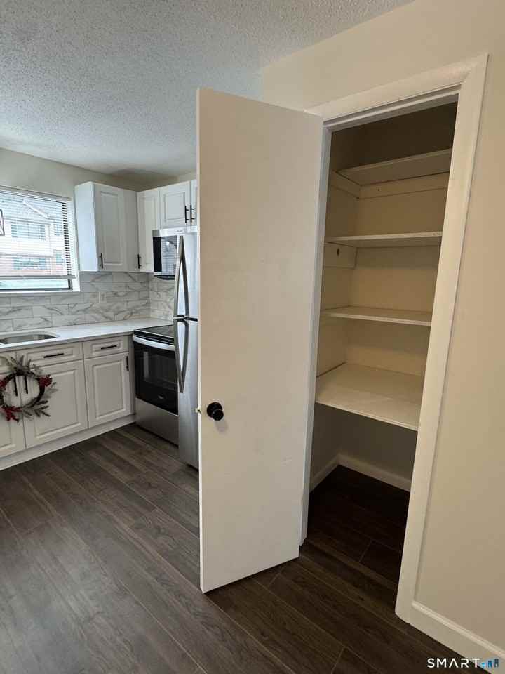 39 Horton Hill Rd Apt 6e #6E - Photo 7 of 26