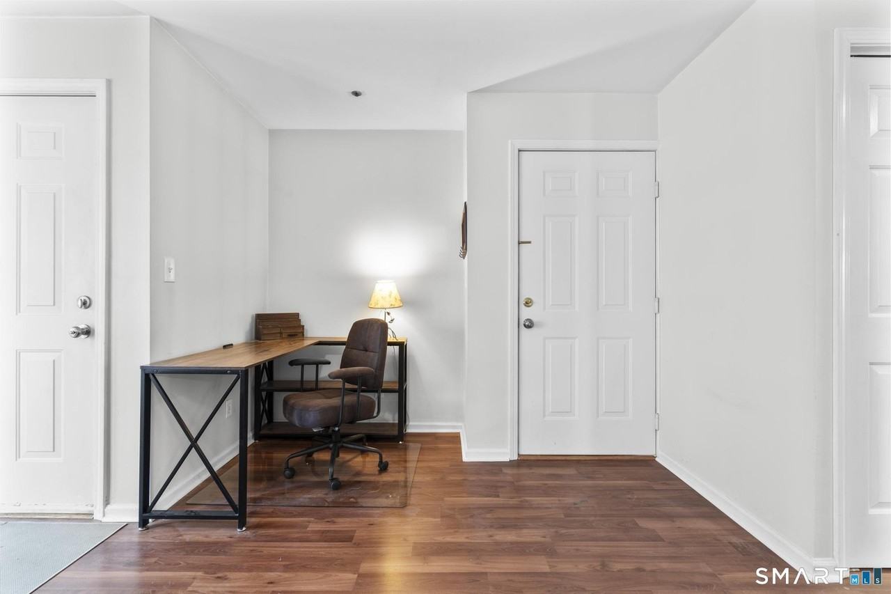 31 High St Unit 4-2c #4-2C - Photo 6 of 25