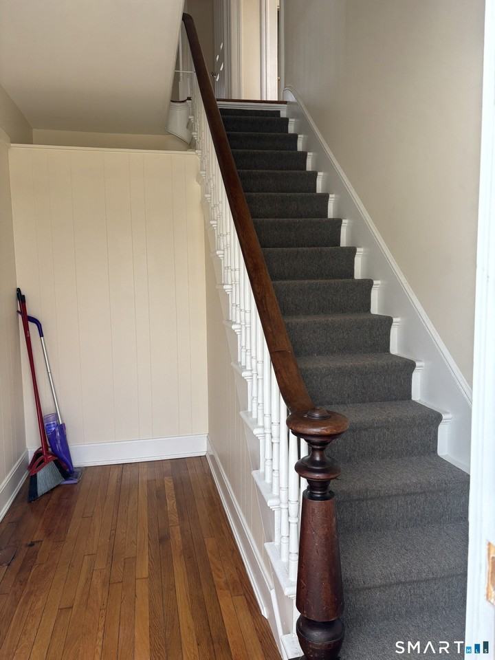 95 Pennsylvania Ave - Photo 7 of 36