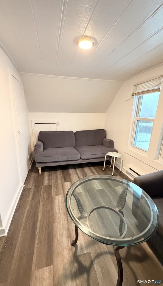 316 Wilson St Apt 3 #3 - Photo 2 of 8