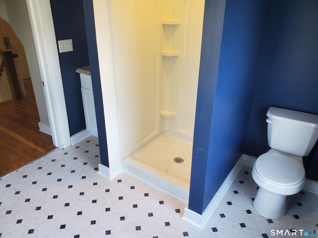 31 Bellevue St - Photo 2 of 16