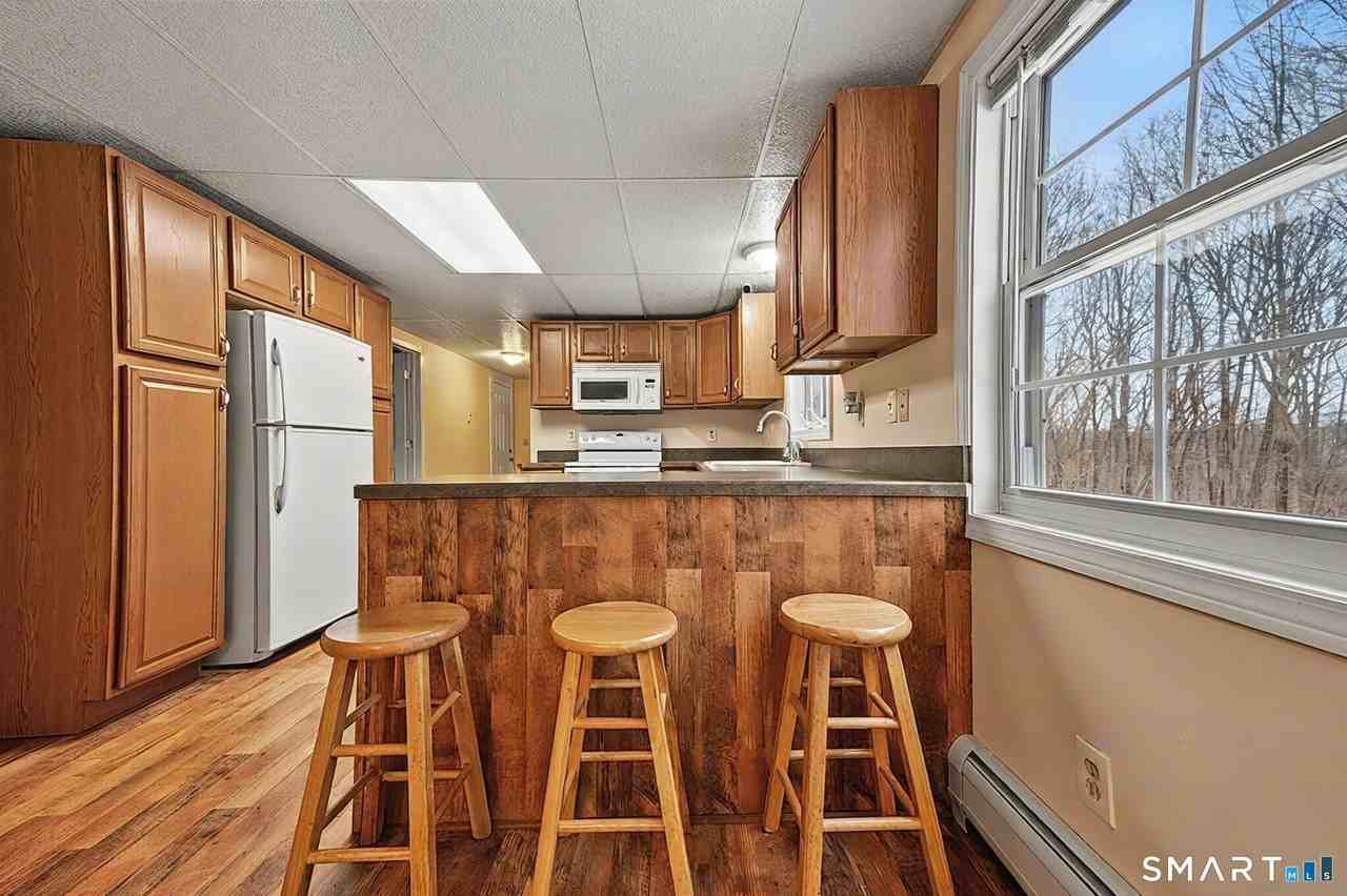 15 Indian Hill Ln Unit B #B - Photo 5 of 16