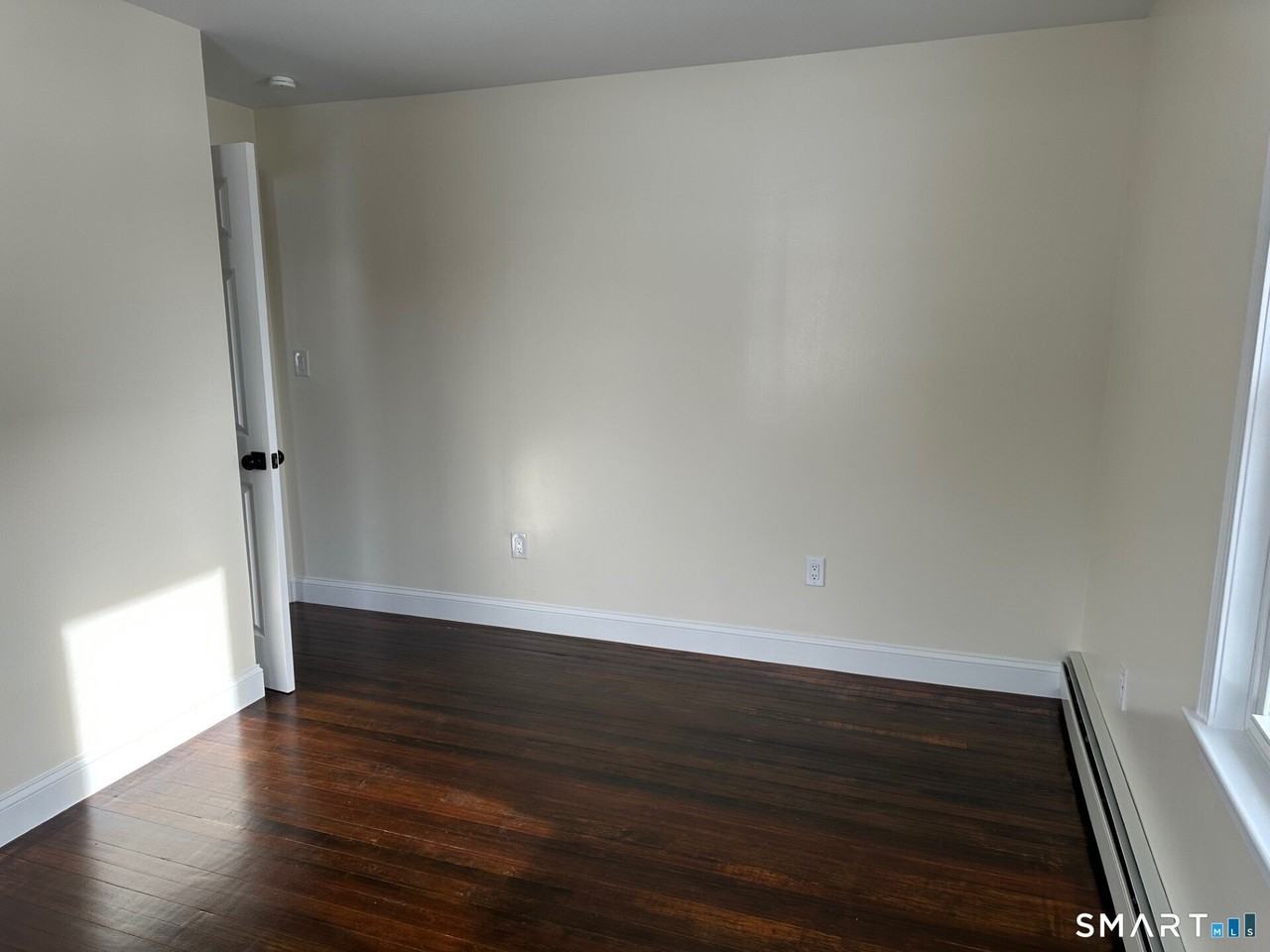 713 S Main St - Photo 7 of 10