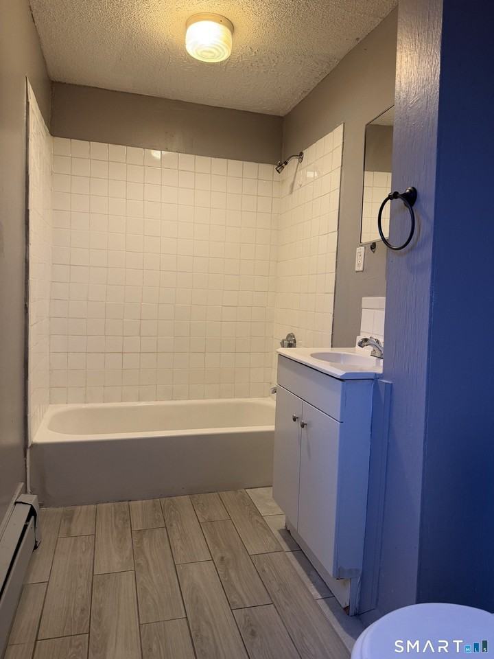 50 York St - Photo 2 of 6