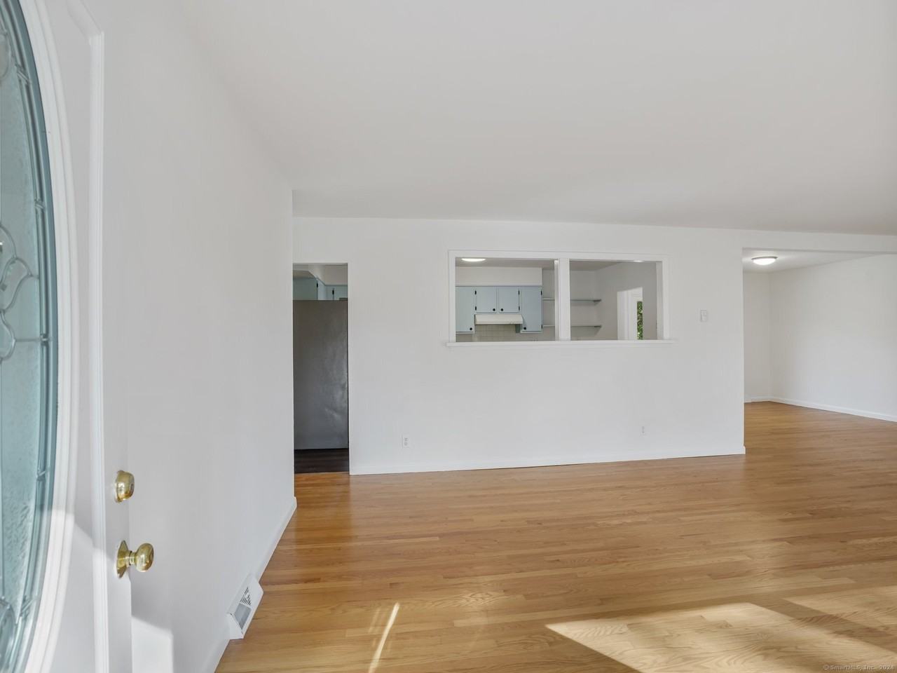 488 Sport Hill Rd - Photo 3 of 32