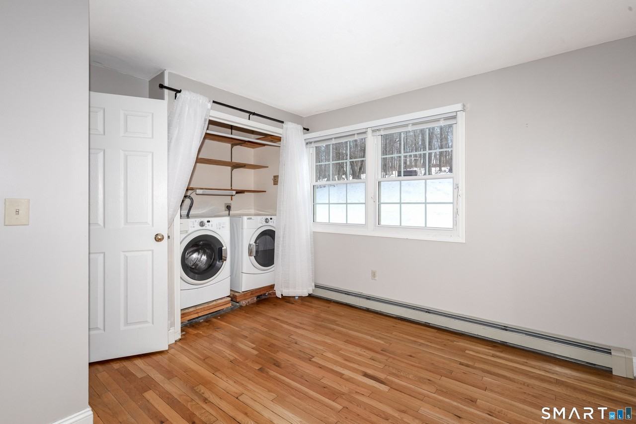 10 Apple Tree Rd - Photo 7 of 32