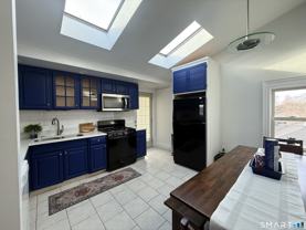 883 Montauk Ave - Photo 1 of 1