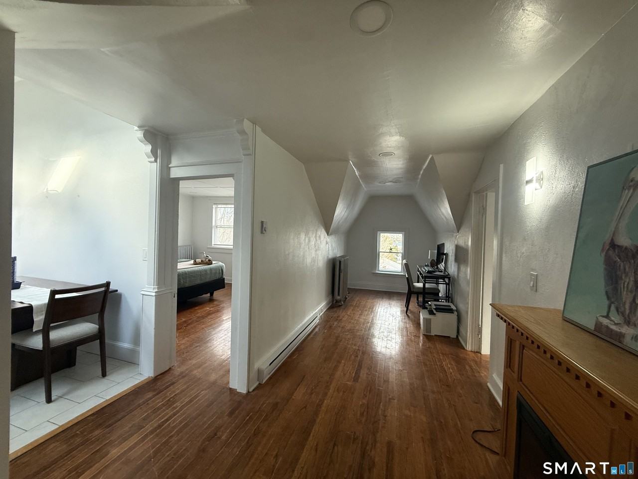 883 Montauk Ave - Photo 7 of 20