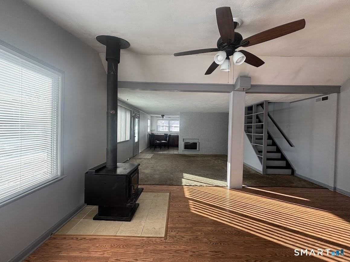 34 Seaver Cir - Photo 2 of 18