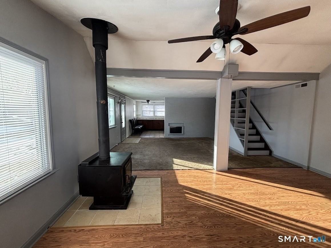 34 Seaver Cir - Photo 4 of 18