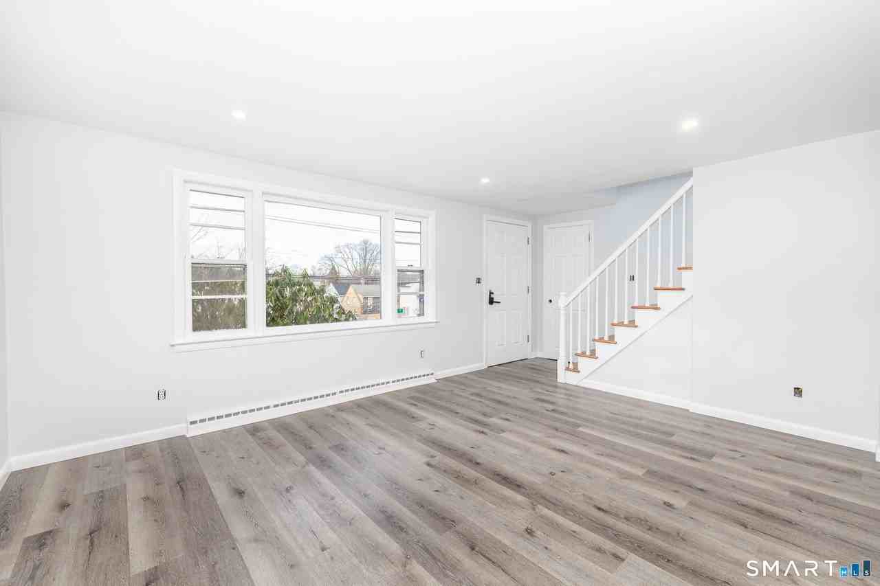 153 Gridley St - Photo 2 of 14