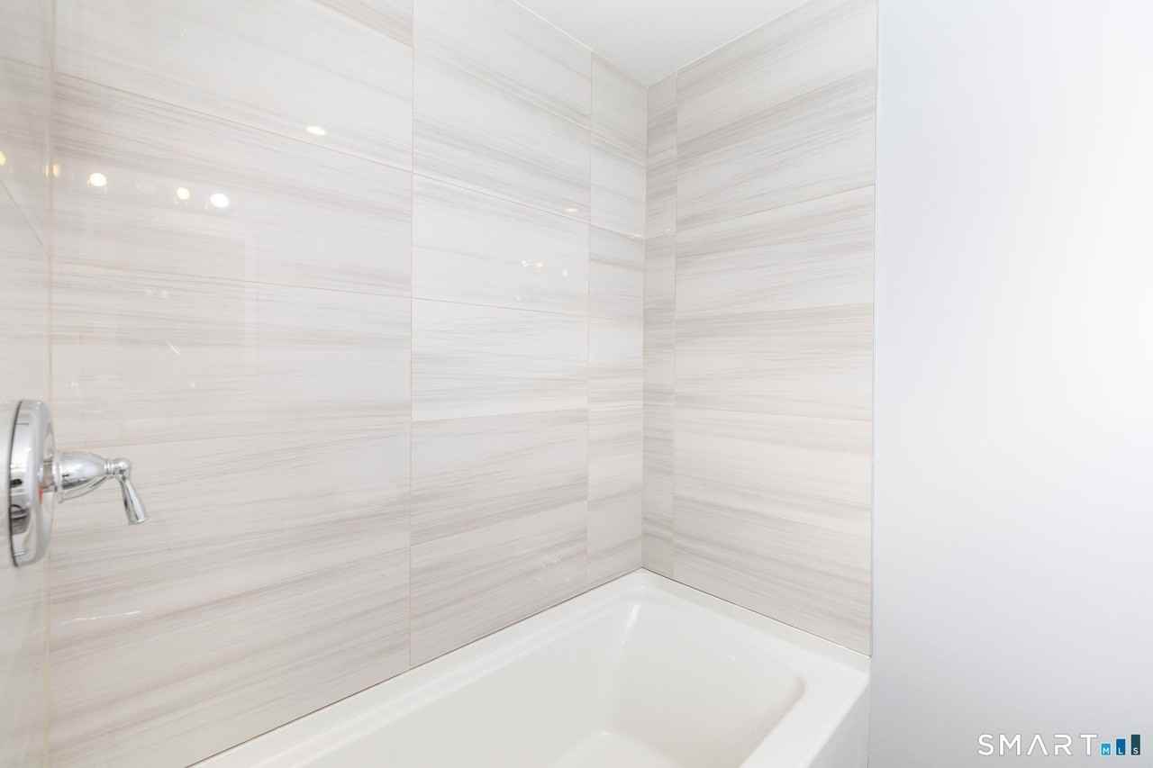 153 Gridley St - Photo 7 of 14