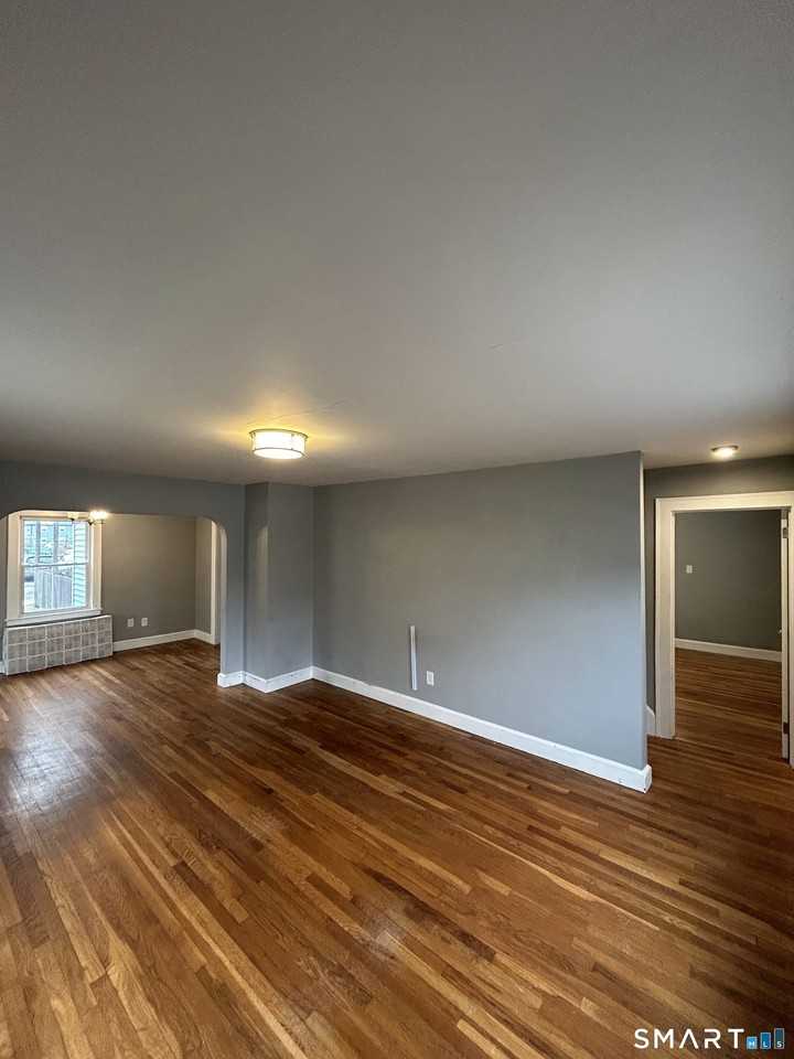 62 W Elderkin Ave - Photo 5 of 40