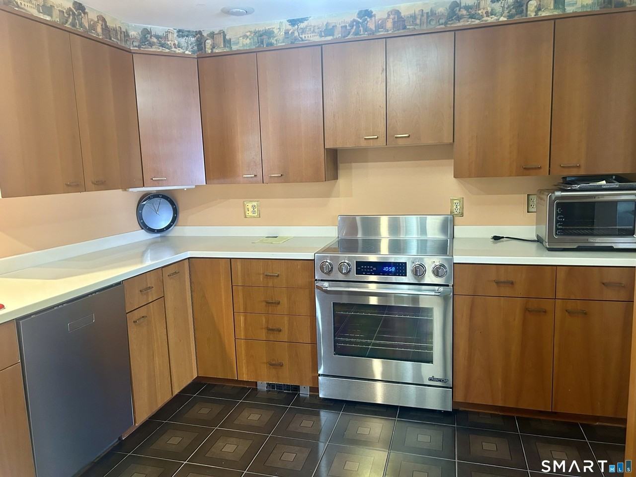 45 Farview Ave - Photo 6 of 15