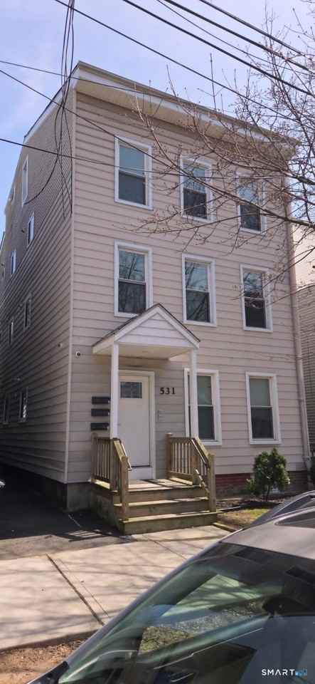 531 531 East Street unit: 3Rd Floor #3rdFL