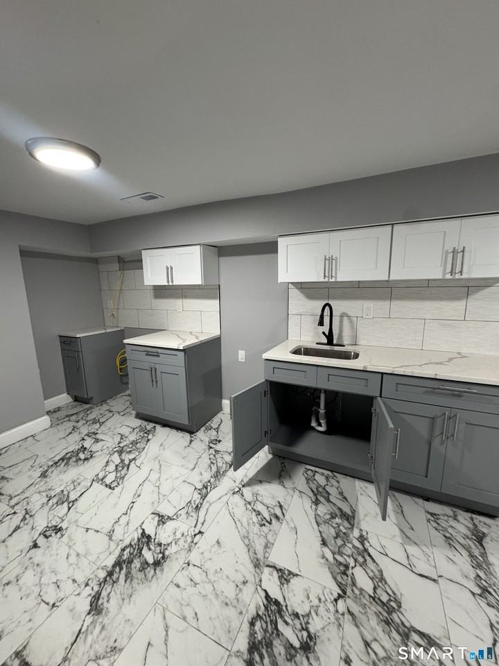 231 231 Davenport Avenue unit: Basement #BS