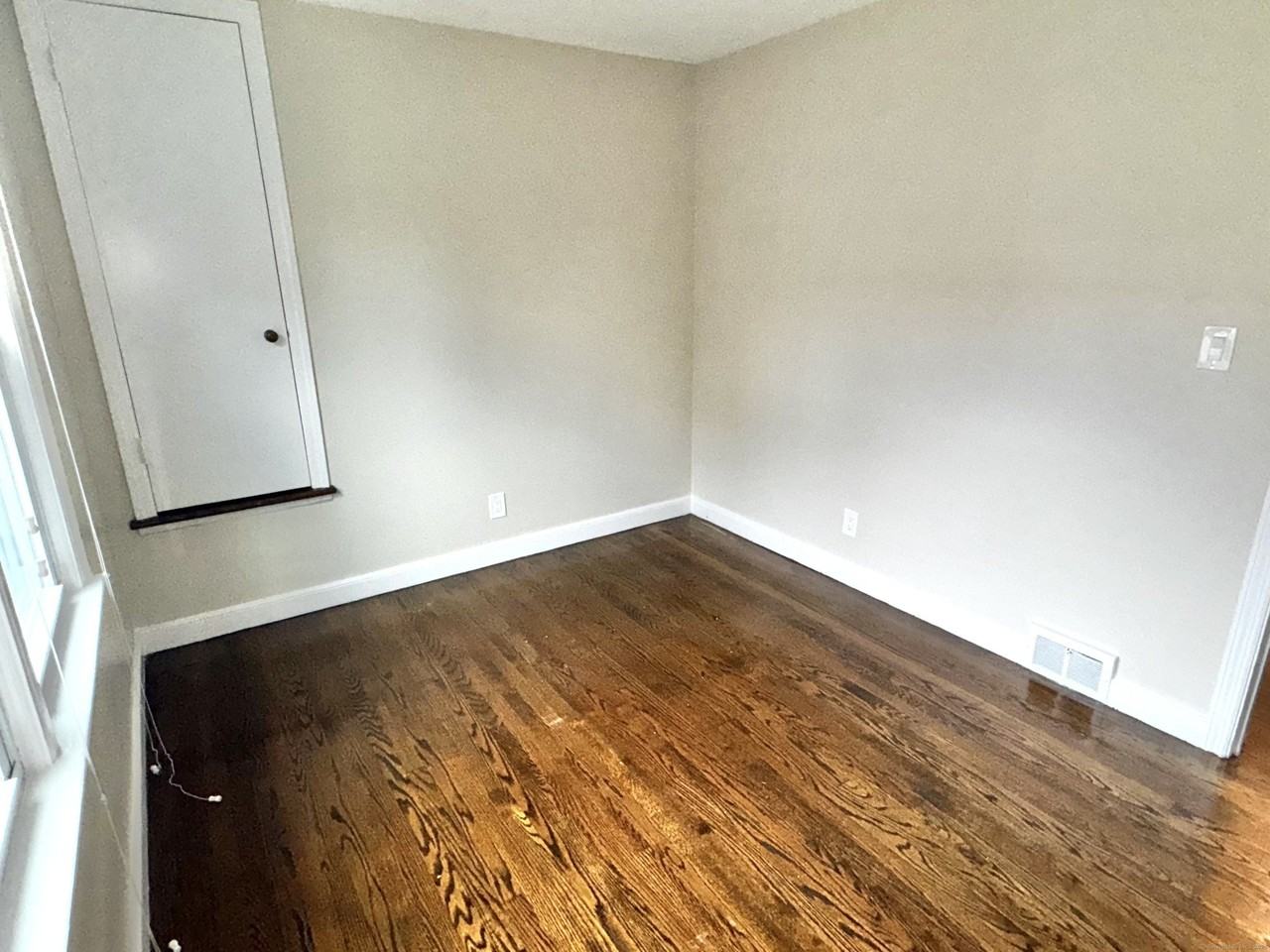 158 Louisiana Ave - Photo 7 of 8