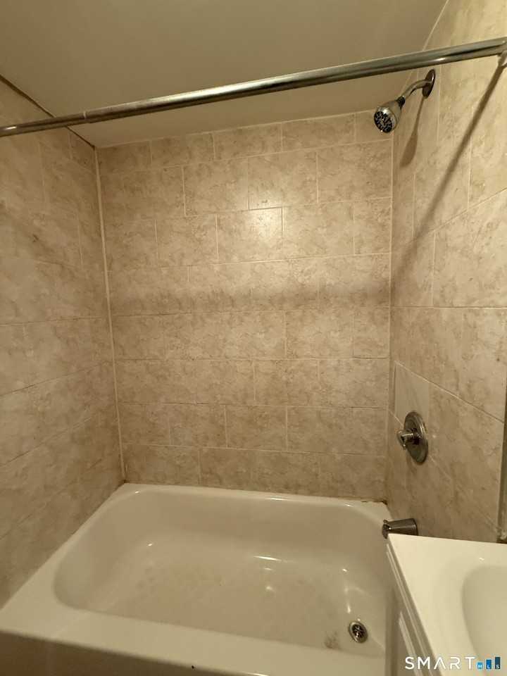 21 N Walnut St Unit 3 #3 - Photo 4 of 8