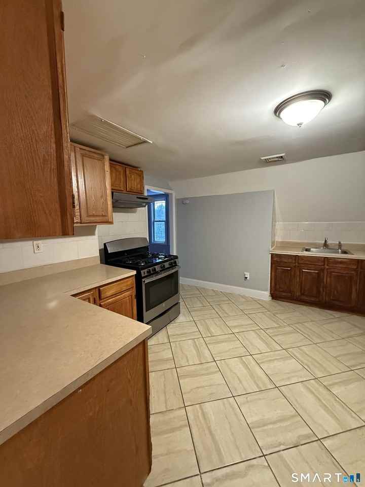 21 N Walnut St Unit 3 #3 - Photo 6 of 8