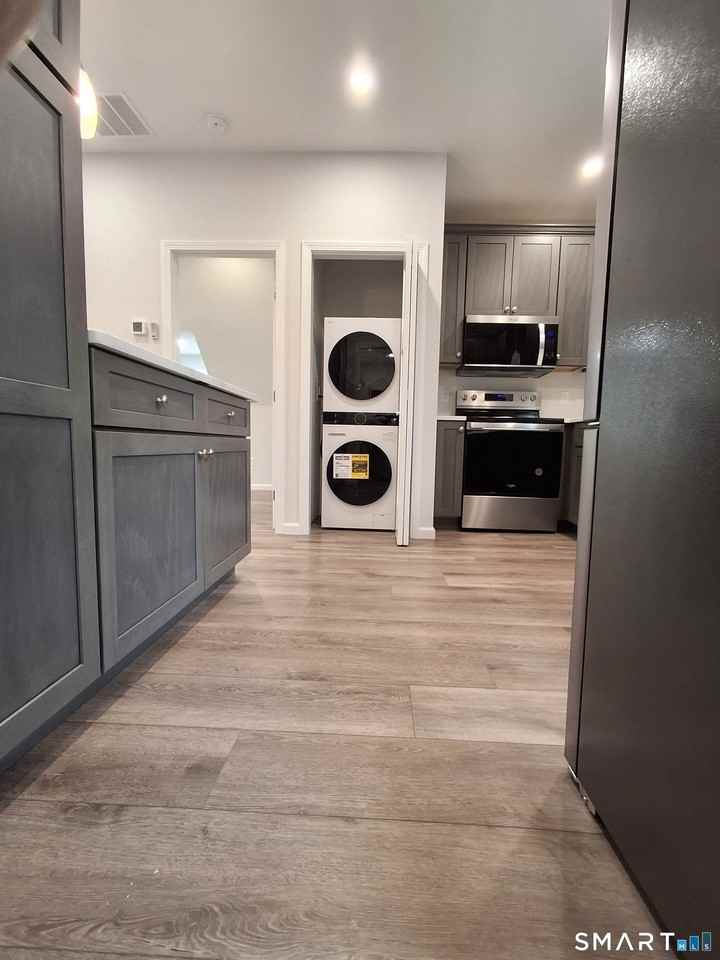 78 West Ave - Photo 5 of 25