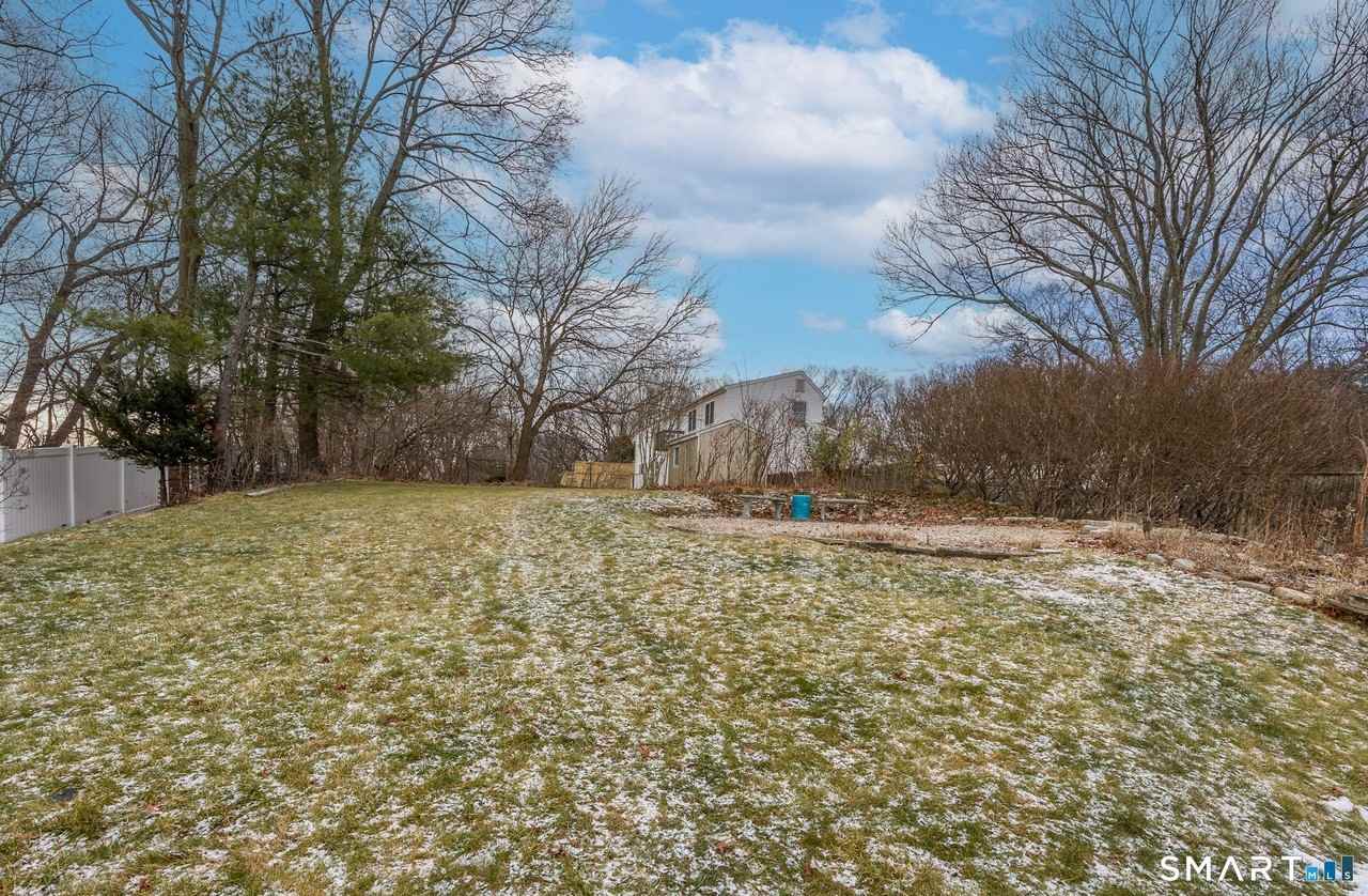 335 Commonwealth Ave - Photo 4 of 18