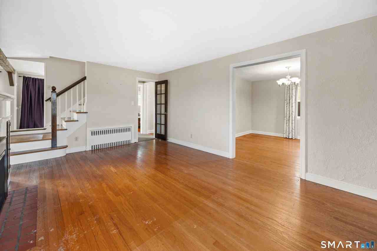 335 Commonwealth Ave - Photo 5 of 18