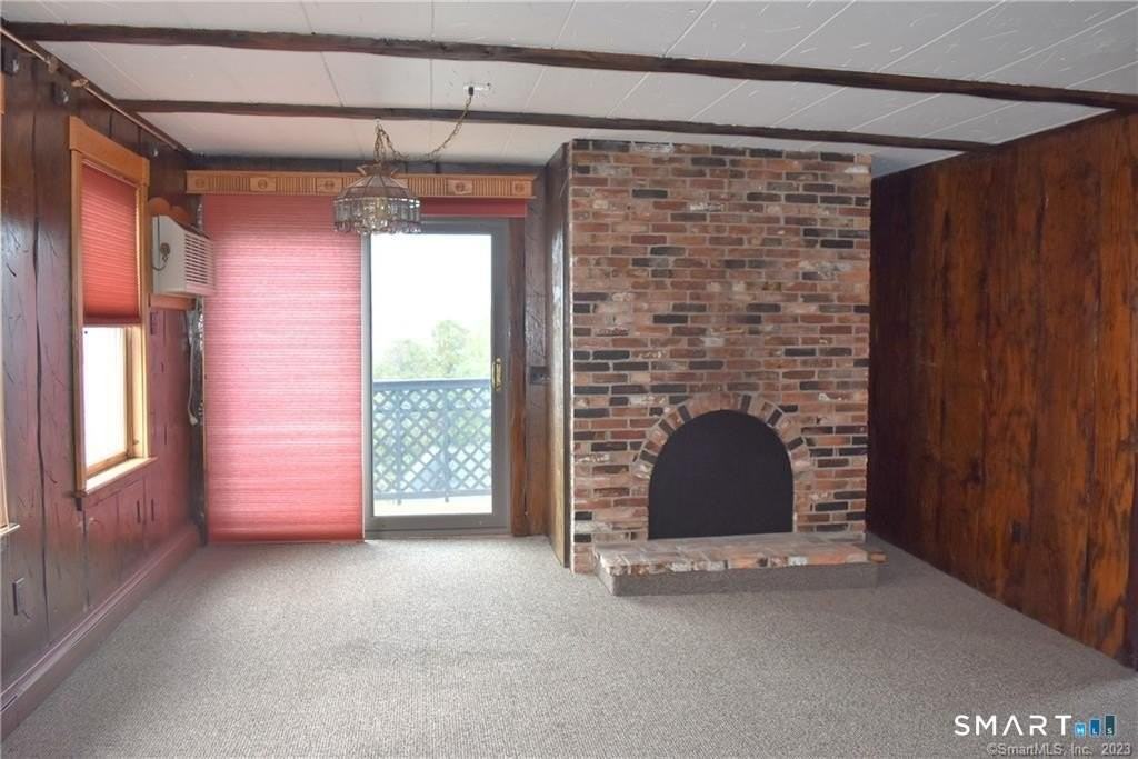 22 Broad St - Photo 5 of 14