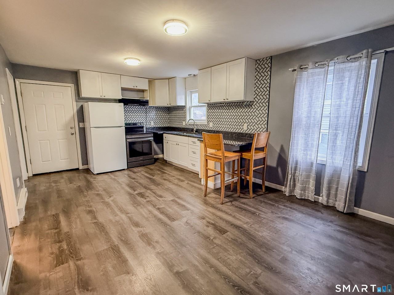 51 River St Apt 1 #1 - Photo 2 of 17