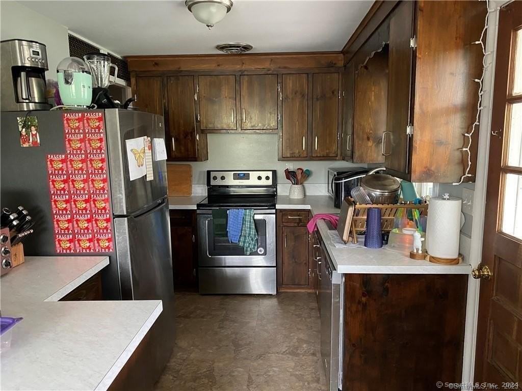 46 Klarman Dr - Photo 2 of 12