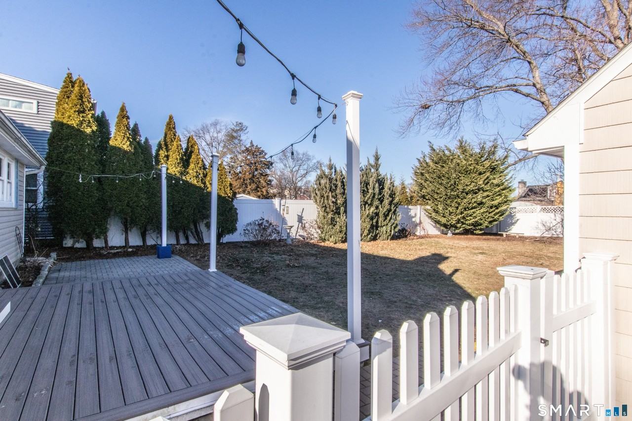 36 Middlebury St - Photo 3 of 29