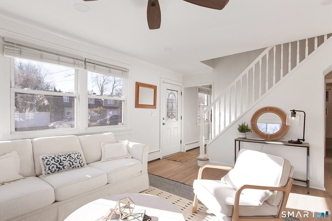 36 Middlebury St - Photo 6 of 29