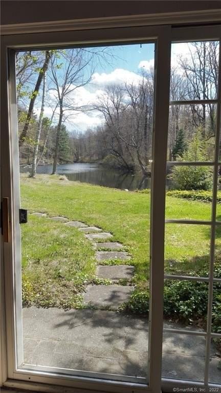 261 Taconic Rd - Photo 7 of 20