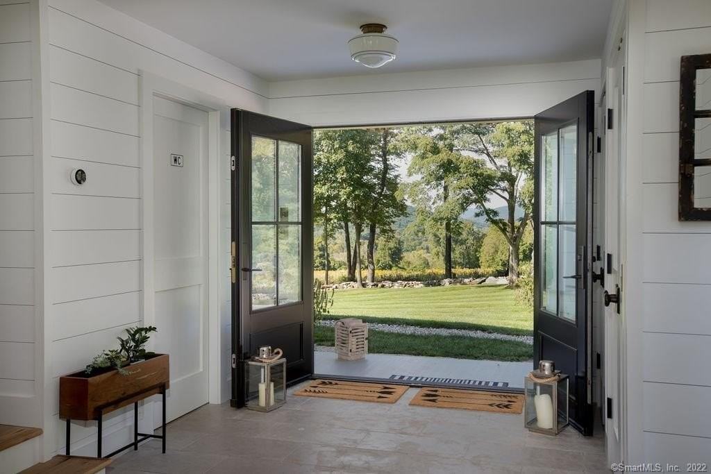 49 Benton Hill Rd - Photo 3 of 21