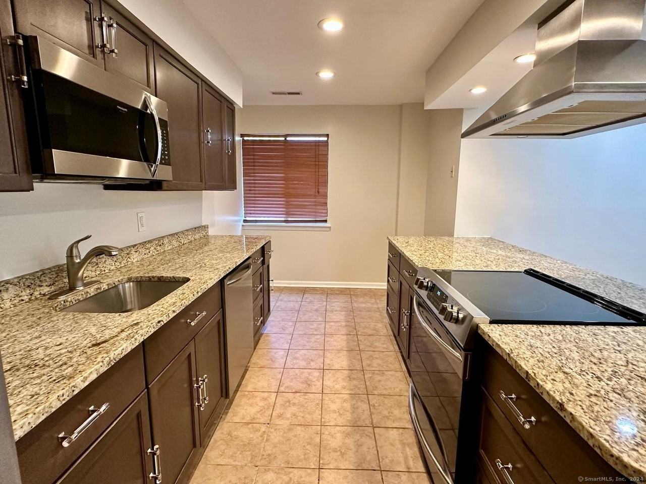 17 Lance Cir Unit 17 #17 - Photo 2 of 9