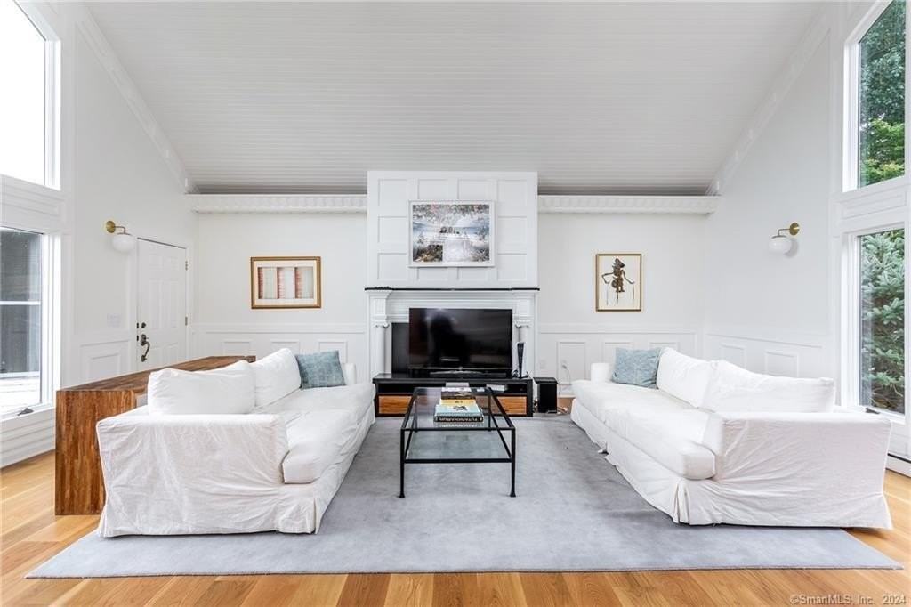 28 Leavenworth Rd - Photo 4 of 37