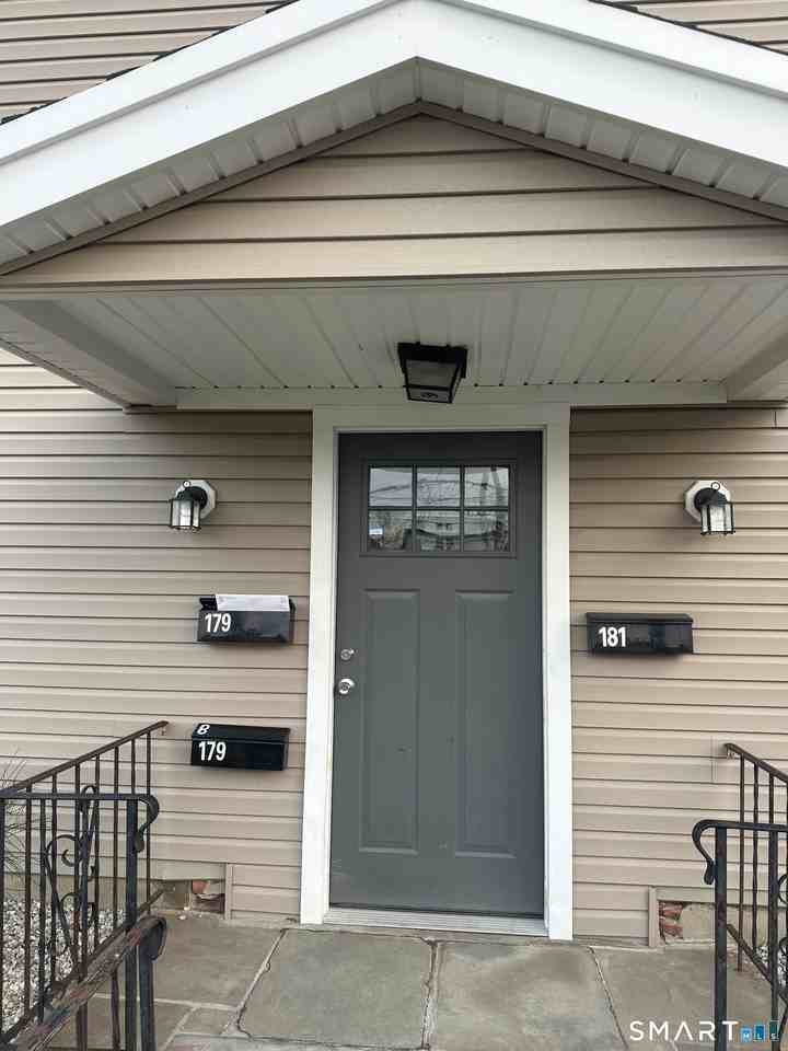 179 Longview Ave Unit B #B - Photo 2 of 10