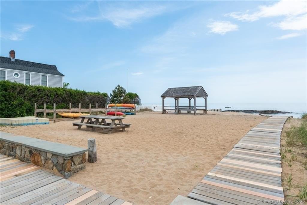 147 Overshores W - Photo 3 of 39