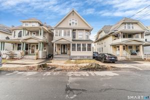 featured image of 105 Carleton Ave