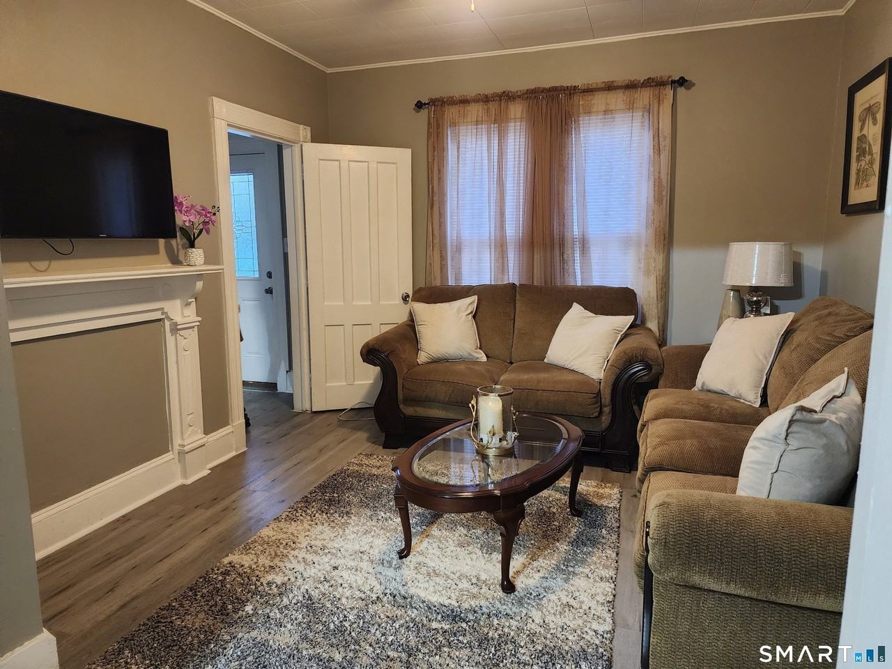 158 N Main St - Photo 3 of 20