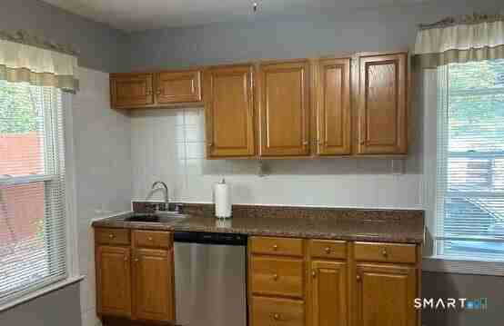 158 N Main St - Photo 6 of 20