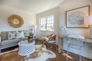 featured image of 201 Main St Apt 104 #104