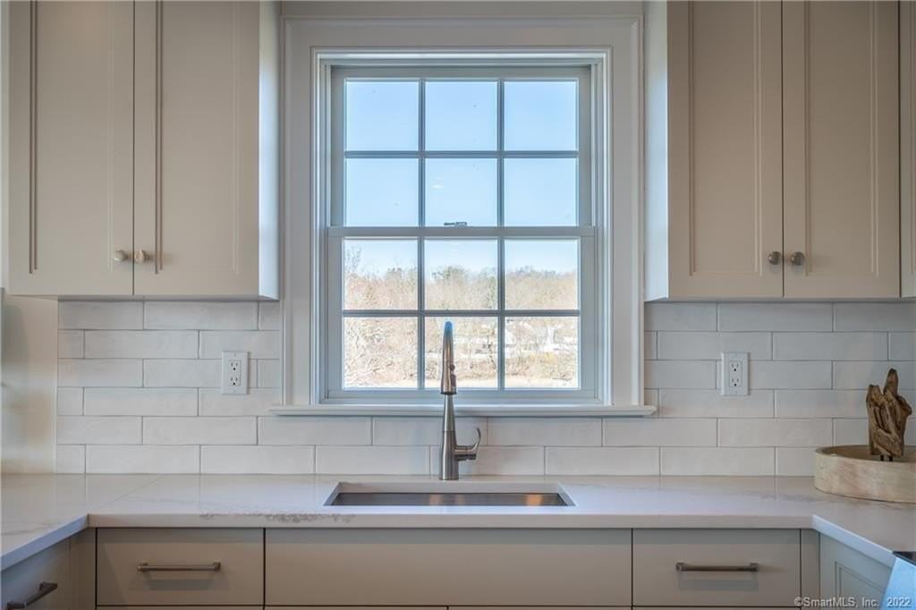 201 Main St Apt 104 #104 - Photo 5 of 19