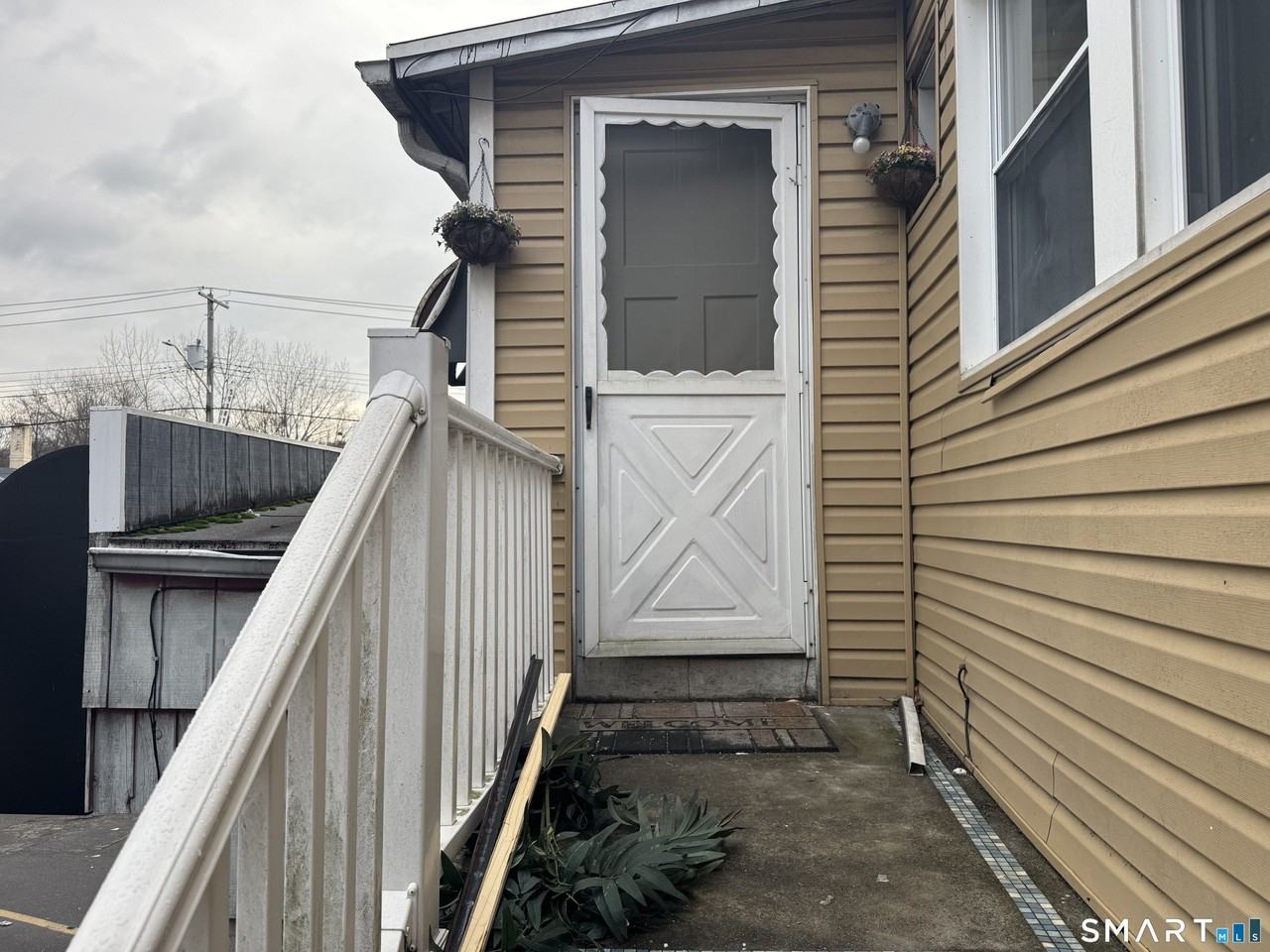 47 Pershing Dr Unit 1 #1 - Photo 4 of 21