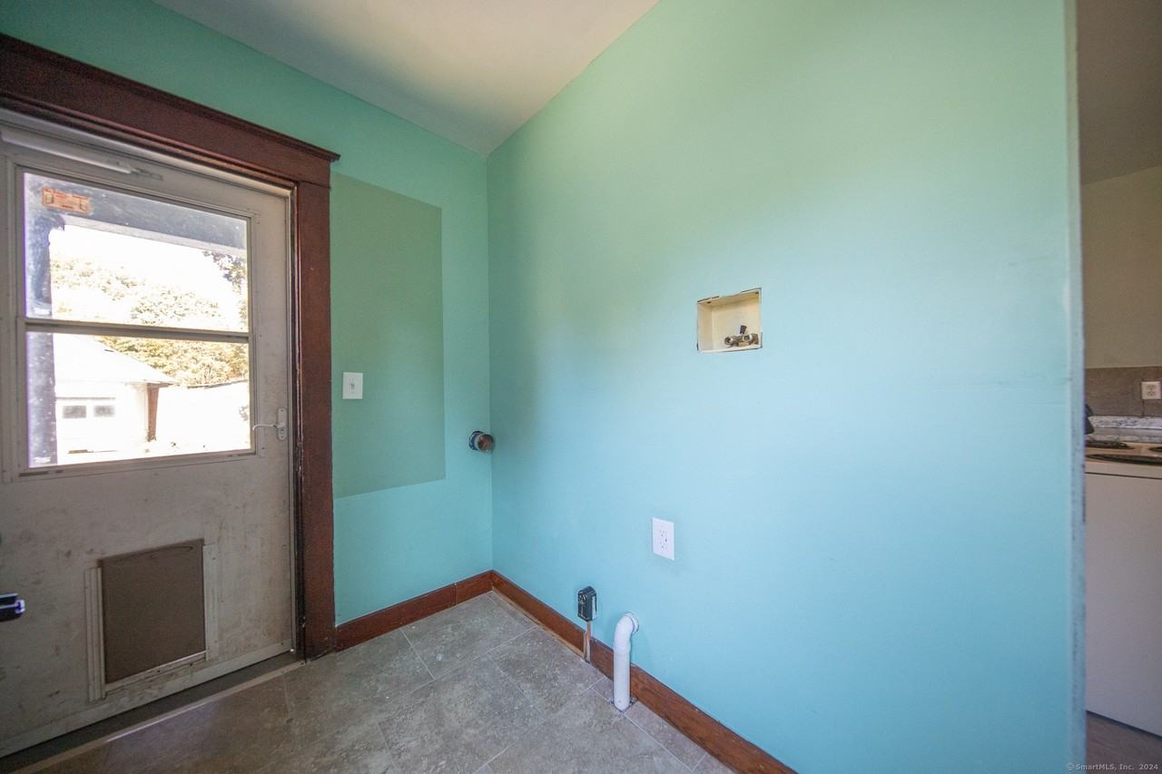 32 Linnell St Unit 34 #34 - Photo 3 of 19