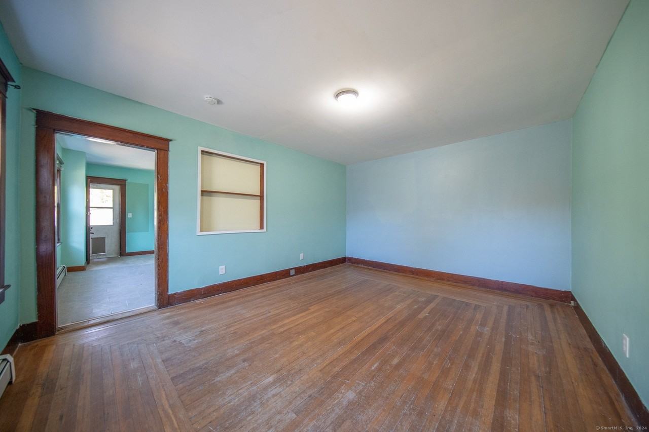 32 Linnell St Unit 34 #34 - Photo 7 of 19