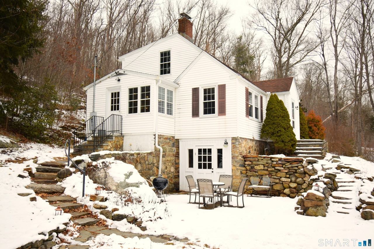 2203 Durham Rd - Photo 2 of 17